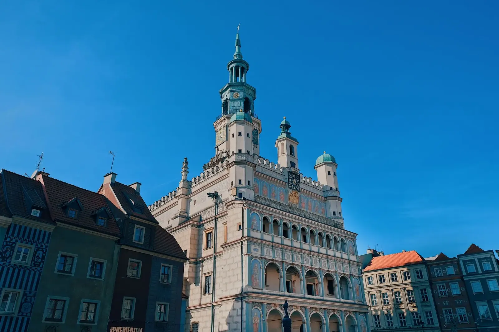 Polish city panorama with suitcases